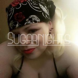 Mizz Holly provides a mature GFE companionship experience in St. Louis.